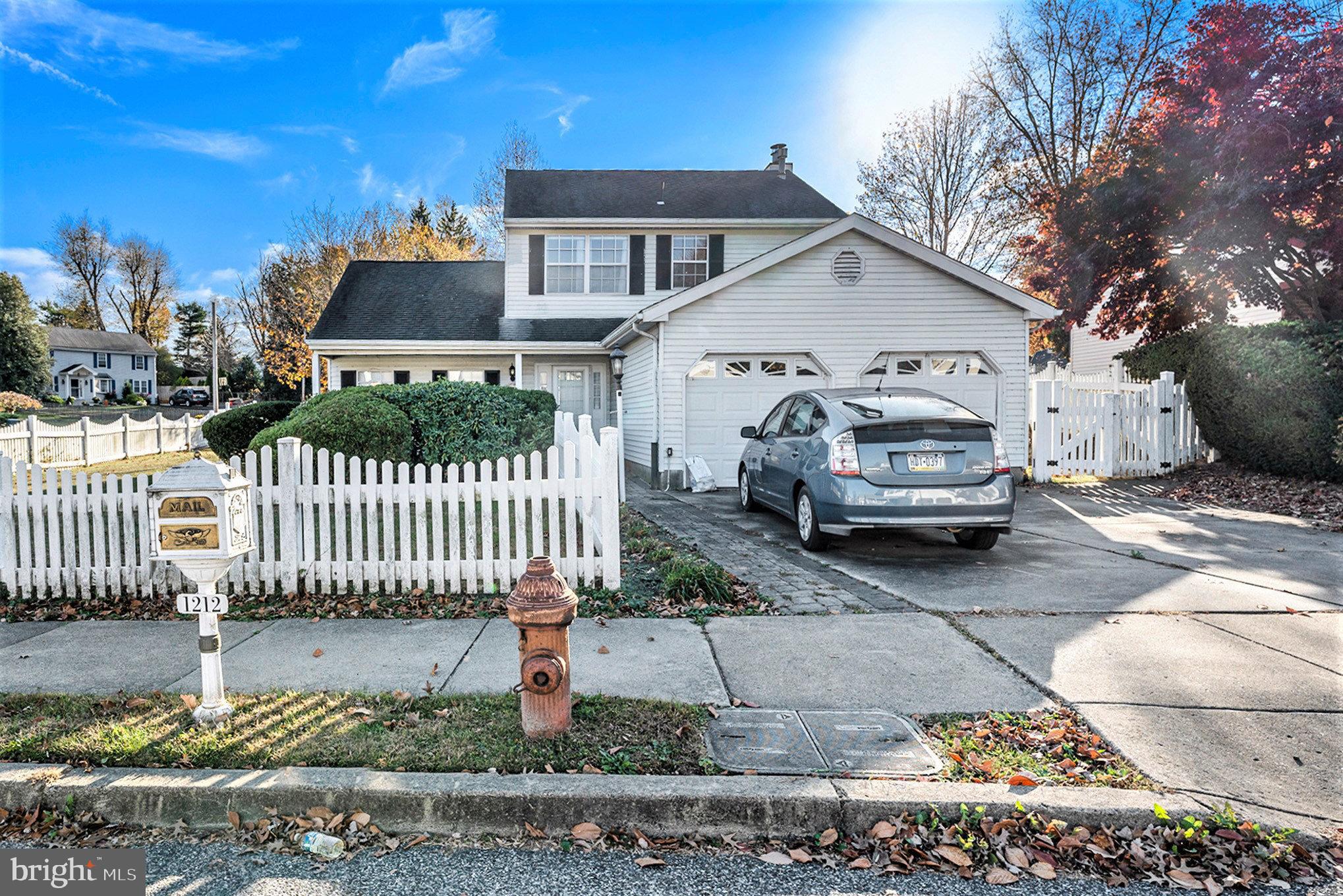 1212 Stevens Road Philadelphia, PA 19116 - Photo 3 of 35 Gallery Image 3