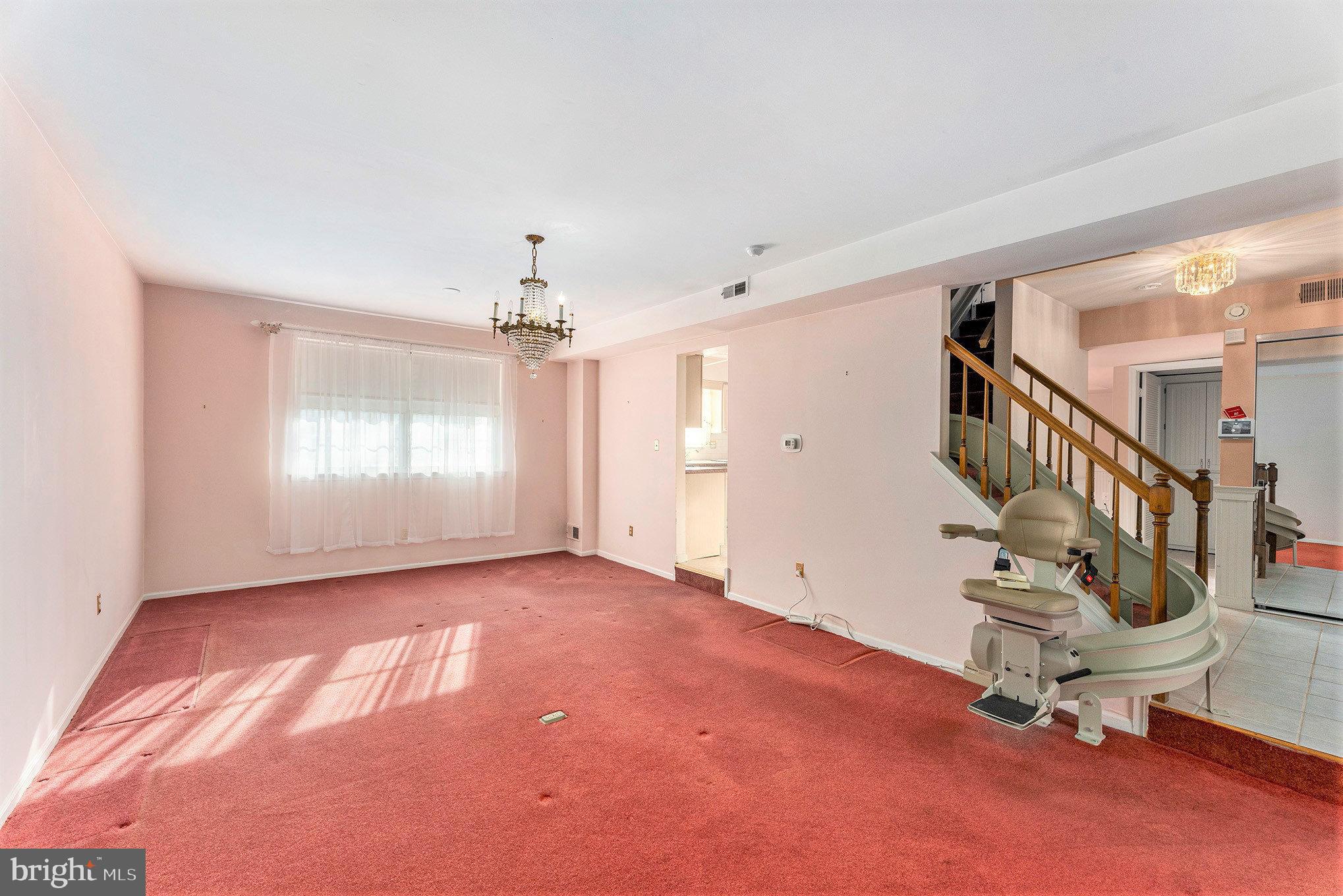 1212 Stevens Road Philadelphia, PA 19116 - Photo 6 of 35 Gallery Image 6