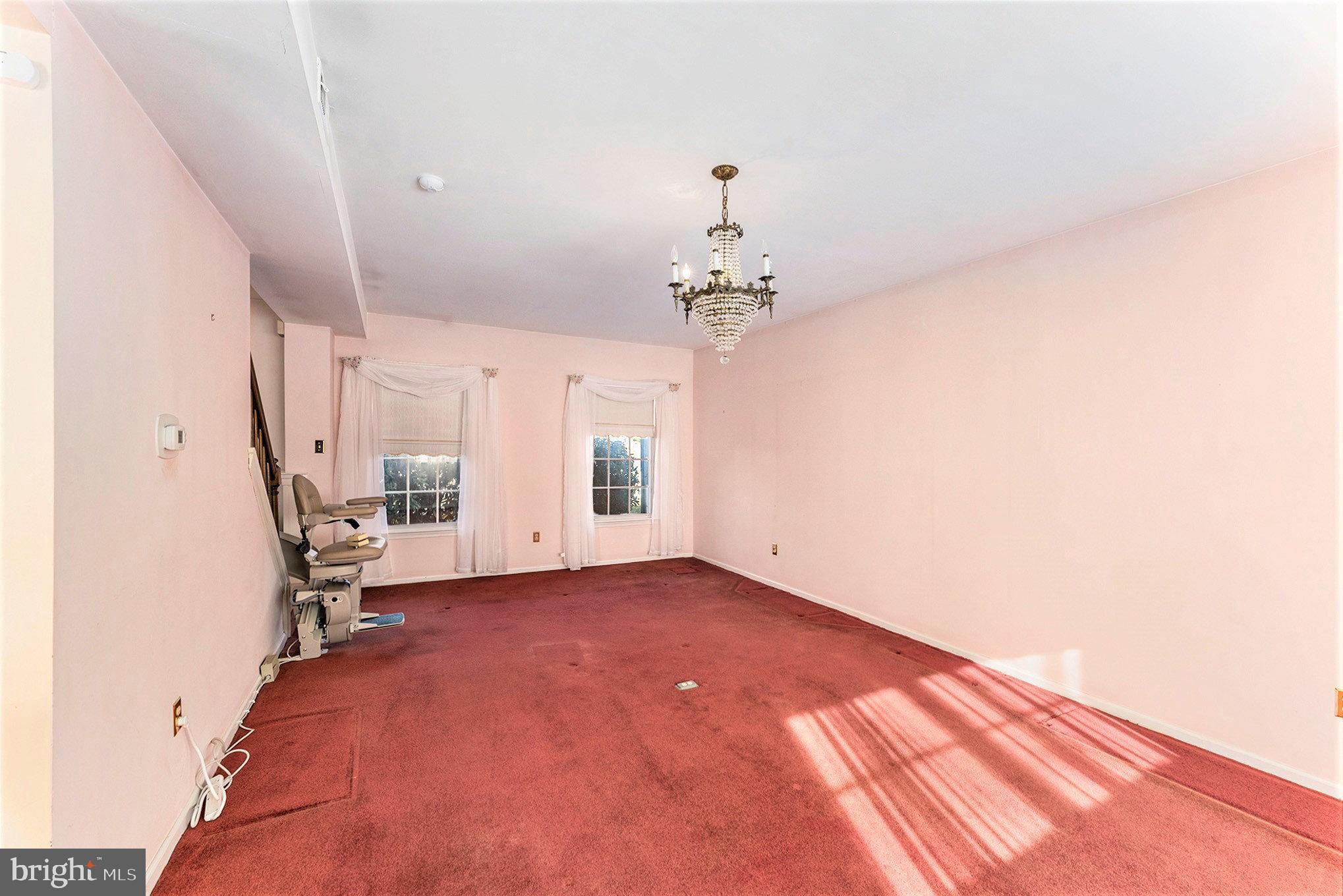 1212 Stevens Road Philadelphia, PA 19116 - Photo 7 of 35 Gallery Image 7