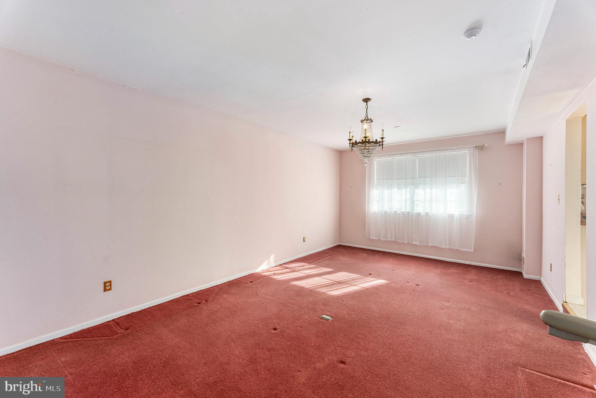 1212 Stevens Road Philadelphia, PA 19116 - Photo 8 of 35 Gallery Image 8