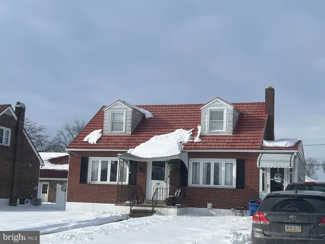 $300,000 | 509 Columbia Avenue, Temple, PA 19560