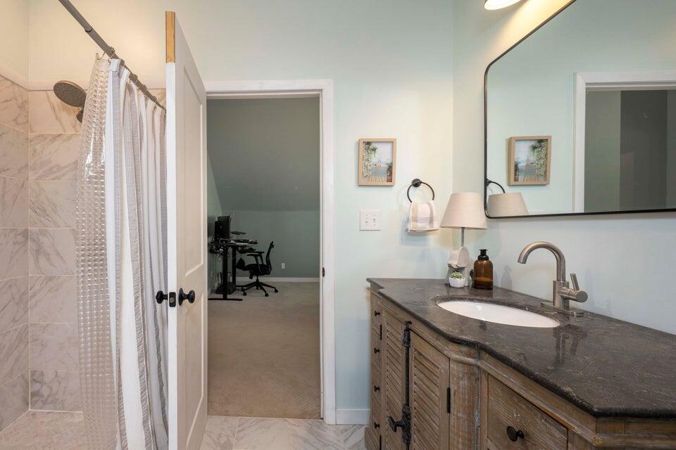 1455 Rigsby Gap Road Pikeville, TN 37367 - Photo 26 of 66 Primary Bath