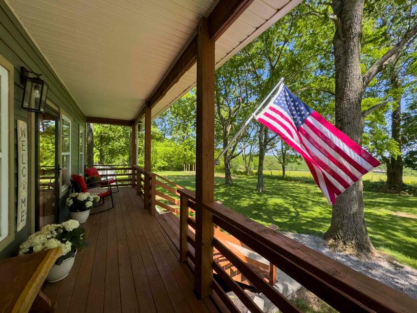 1455 Rigsby Gap Road Pikeville, TN 37367 - Photo 38 of 66 Front Porch