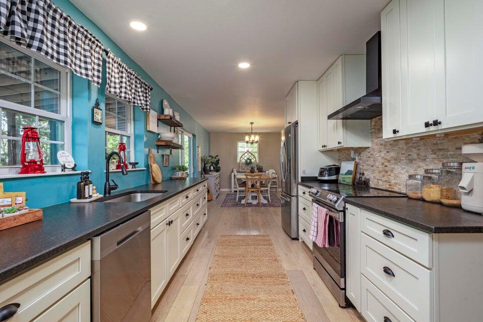 1455 Rigsby Gap Road Pikeville, TN 37367 - Photo 4 of 66 Kitchen
