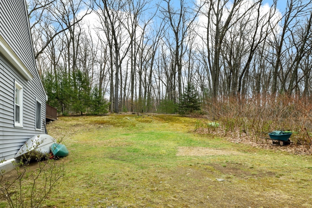 51 Reed Road Shrewsbury, MA 01545 - Photo 6 of 23