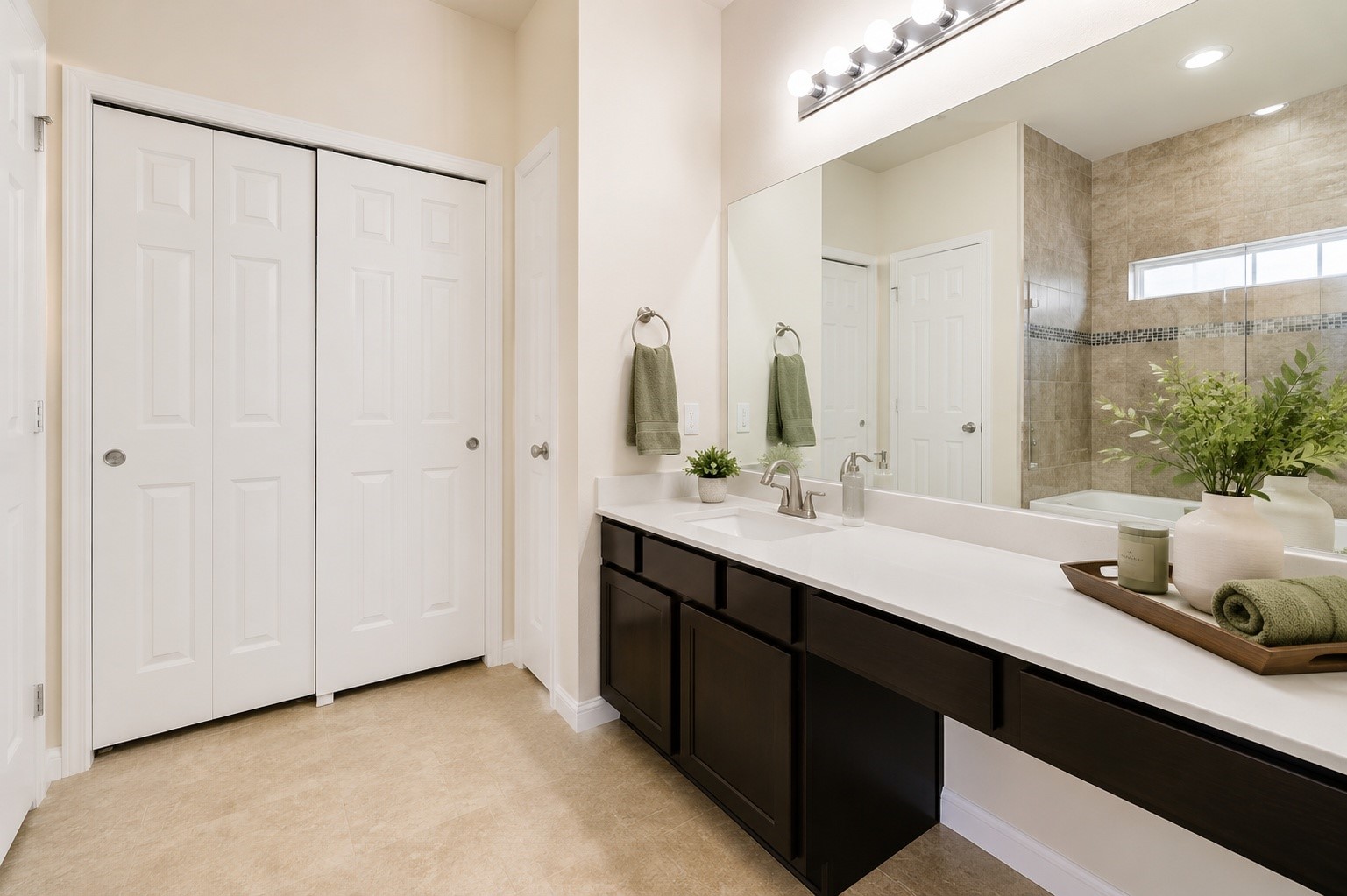 1602 Grable Cove Lane Spring, TX 77379 - Photo 7 of 15 Primary Restroom