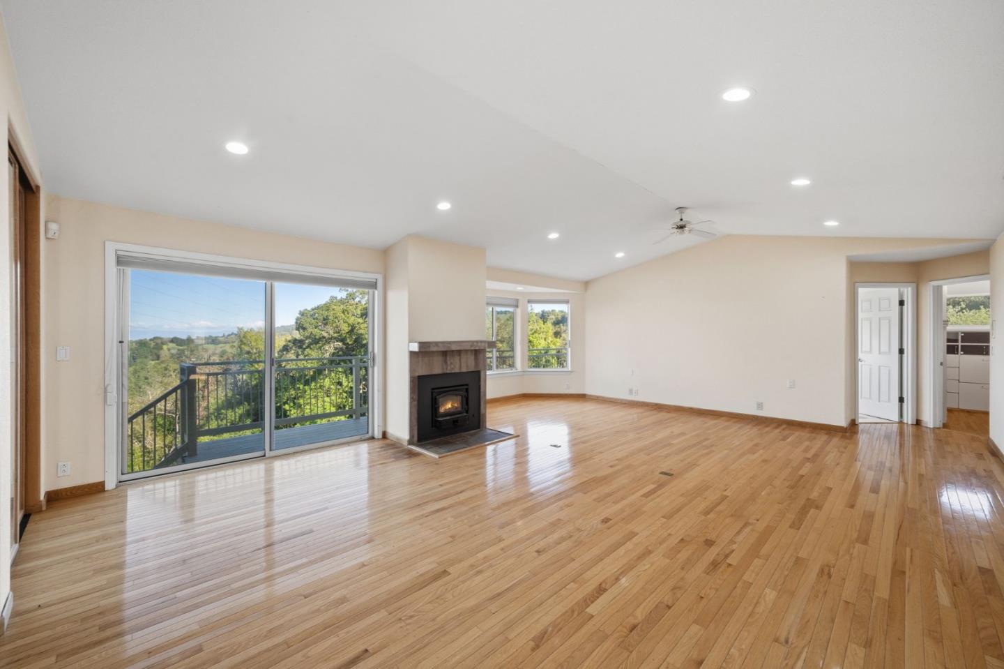 245 Heacox Road Woodside, CA 94062 - Photo 11 of 24
