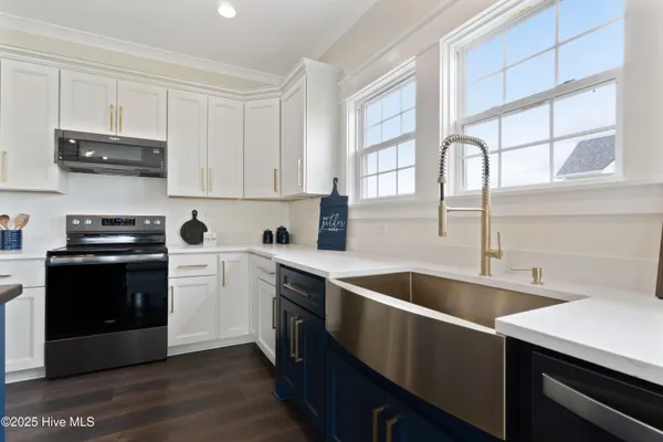 $549,900 | 3111 Staysail Drive, Elizabeth City, NC 27909