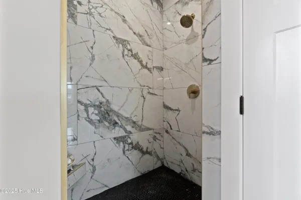 $549,900 | 3111 Staysail Drive, Elizabeth City, NC 27909