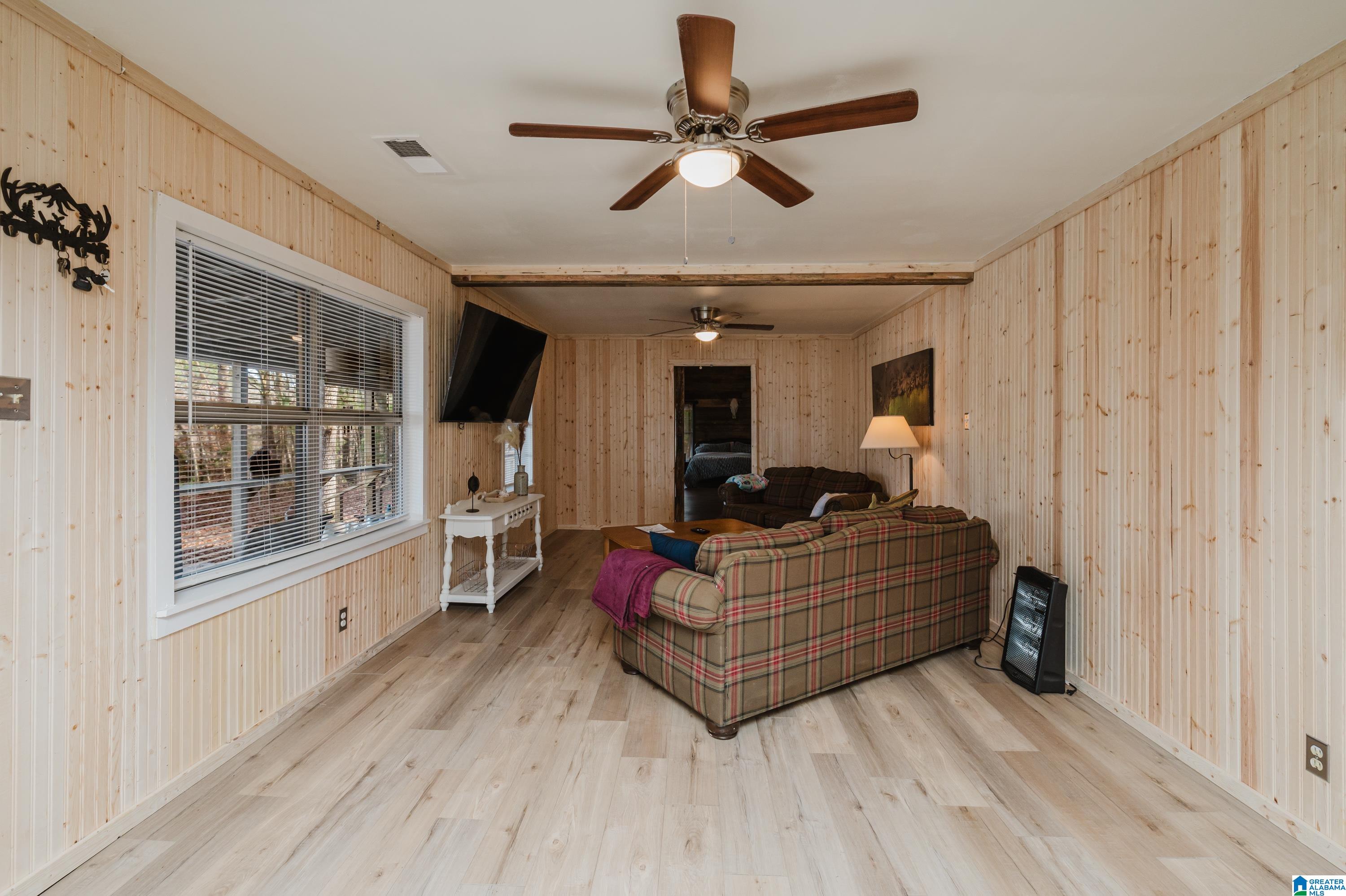 1310 White Oak Road Sylacauga, AL 35151 - Photo 4 of 57