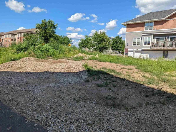 $160,000 | 6418 Driscoll Drive, Madison, WI 53718