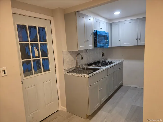 $2,600 | 8 Holly Court, North Babylon, NY 11703