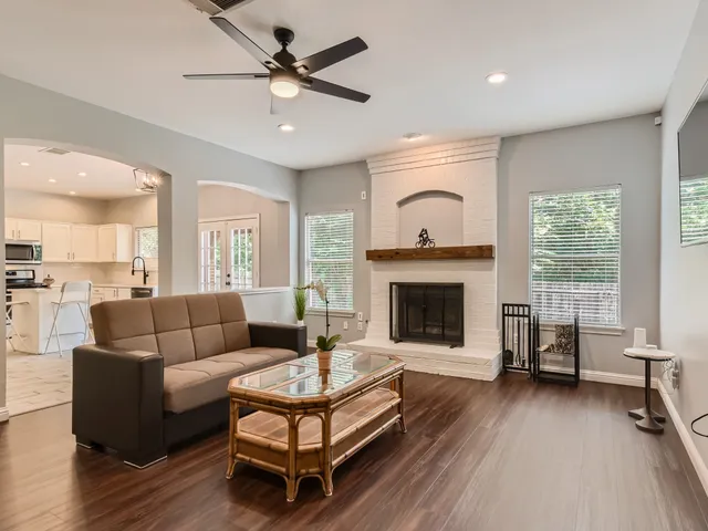 $4,100 | 5904 Kabaye Cove, Austin, TX 78749