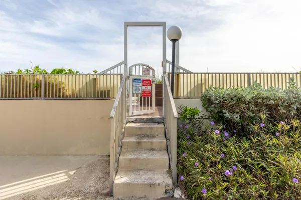 $3,400 | 2565 South Ocean Boulevard, Unit 1100, Palm Beach, FL 33480