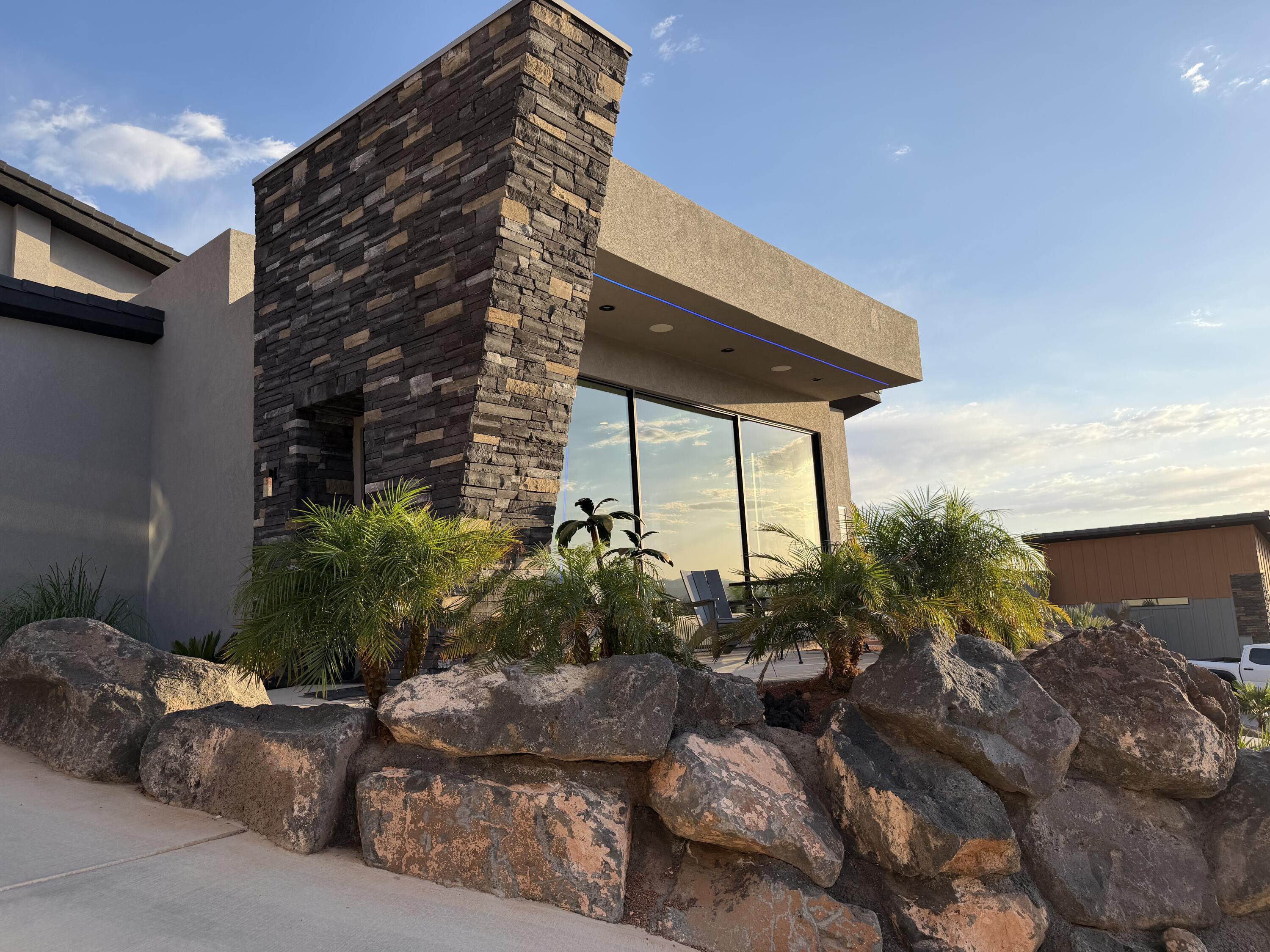 3203 2830 South Hurricane, UT 84737 - Photo 2 of 70 Front Patio