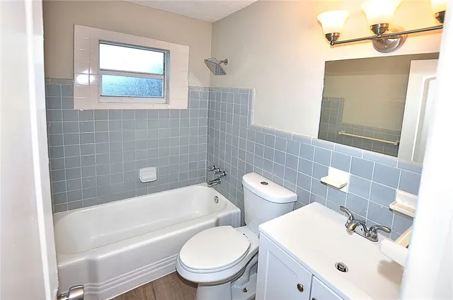 $1,875 | 355 6th Road Southwest, Vero Beach, FL 32962