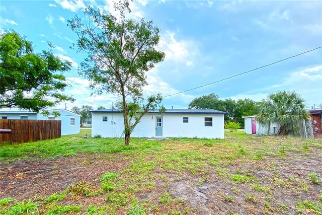 $1,875 | 355 6th Road Southwest, Vero Beach, FL 32962