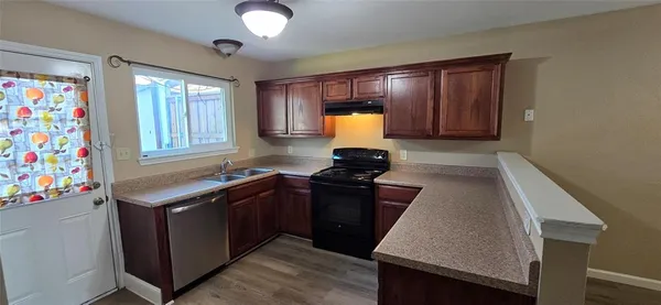 $1,795 | 923 Westover Drive, Lancaster, TX 75134