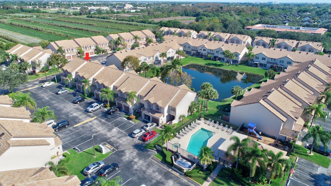 9517 Boca River Circle Boca Raton, FL 33434 - Photo 21 of 22 Pool & Lake