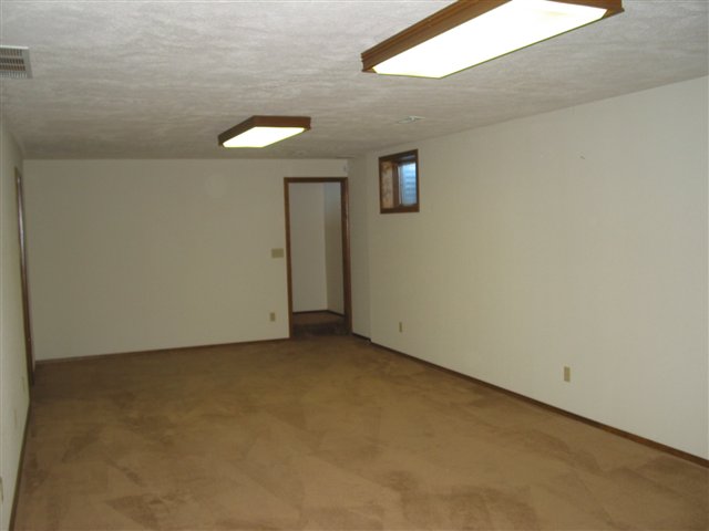 6002 West Crowchief Court Spokane, WA 99208 - Photo 4 of 9 Gallery Image 4