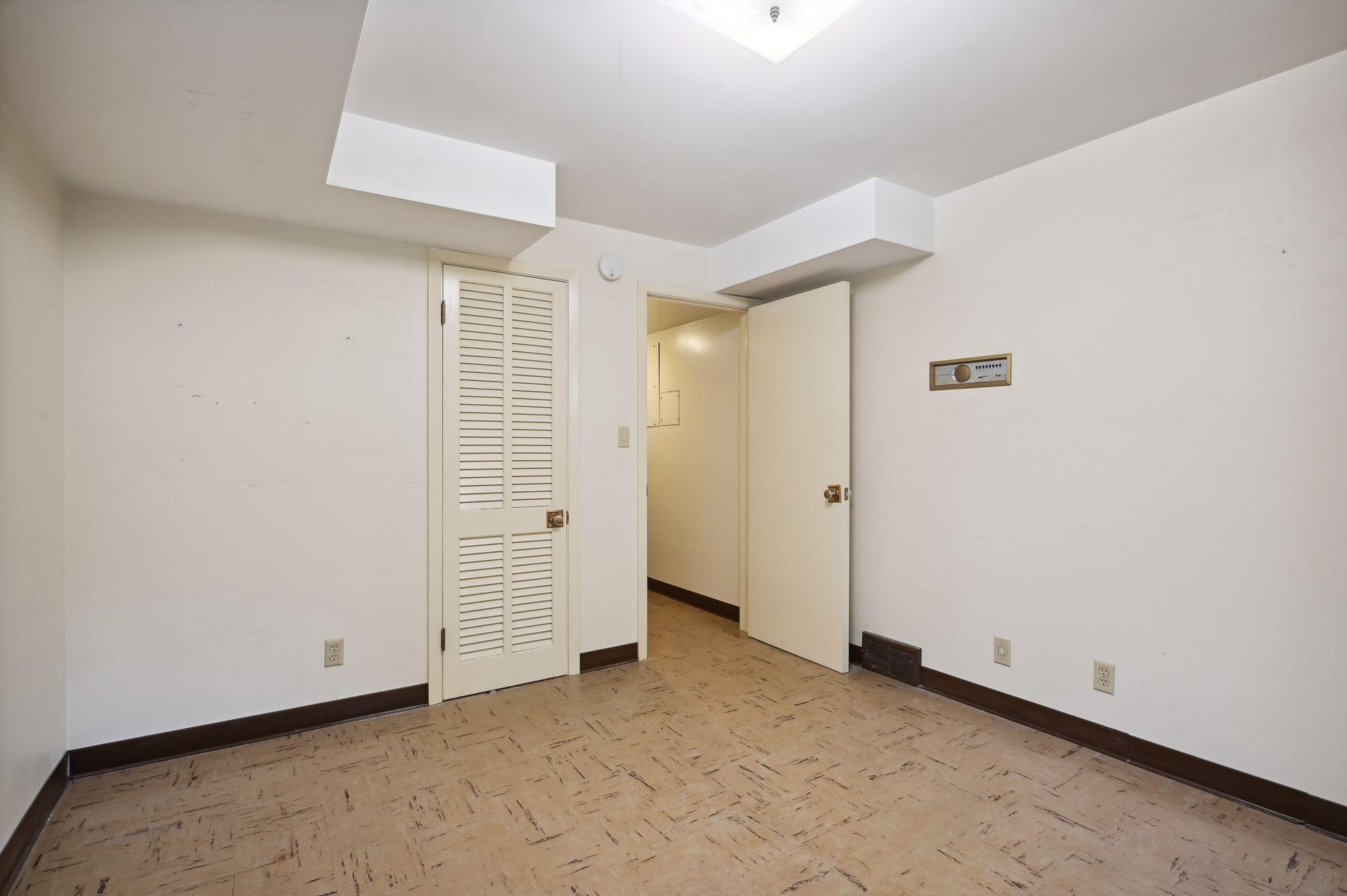 4401 Avondale Road Golden Valley, MN 55416 - Photo 29 of 48