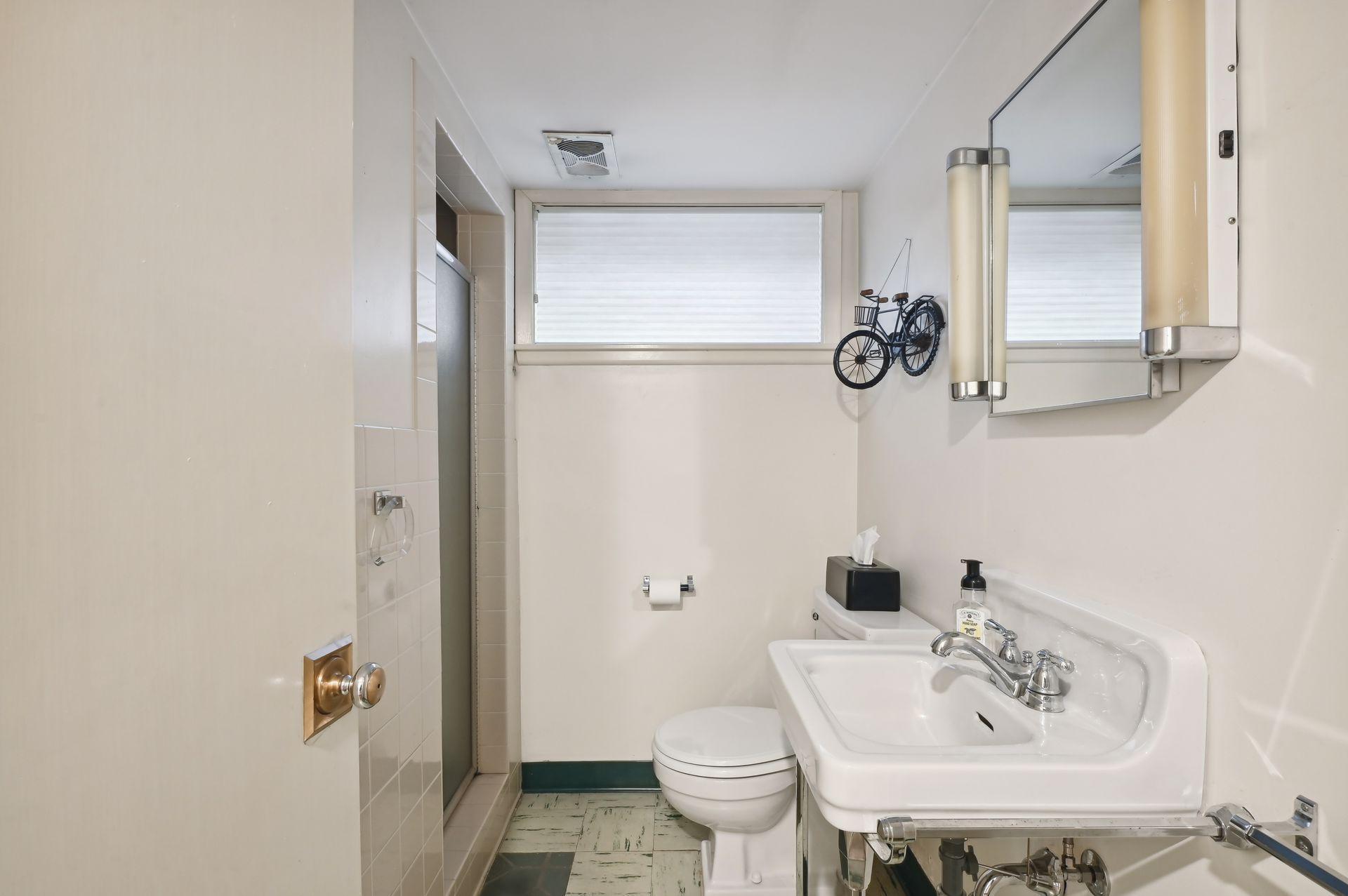 4401 Avondale Road Golden Valley, MN 55416 - Photo 30 of 48