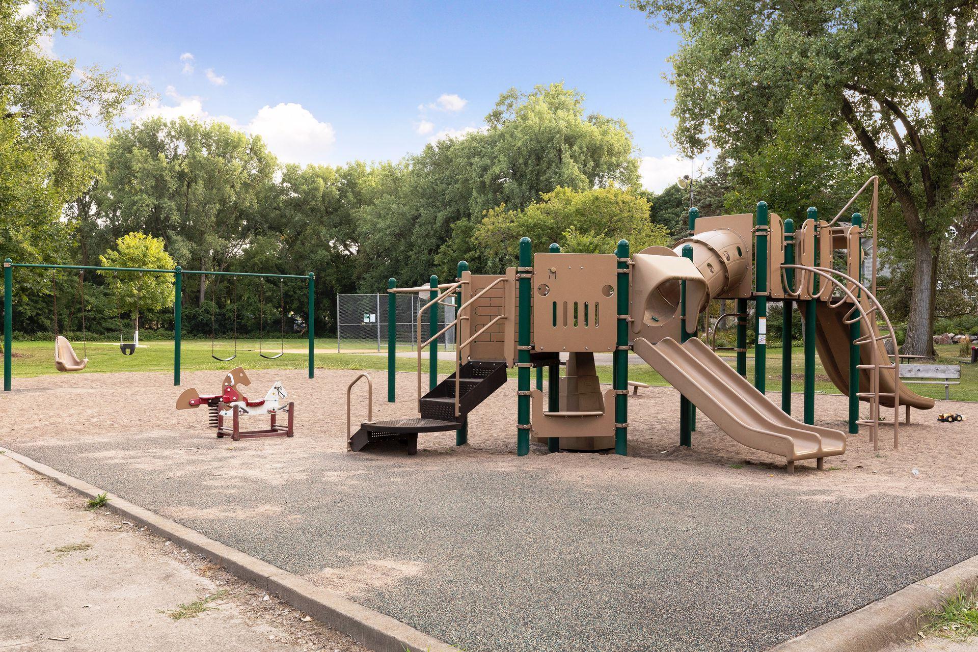 4401 Avondale Road Golden Valley, MN 55416 - Photo 40 of 48