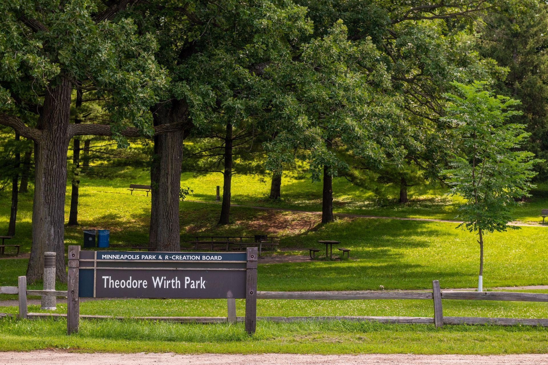 4401 Avondale Road Golden Valley, MN 55416 - Photo 47 of 48