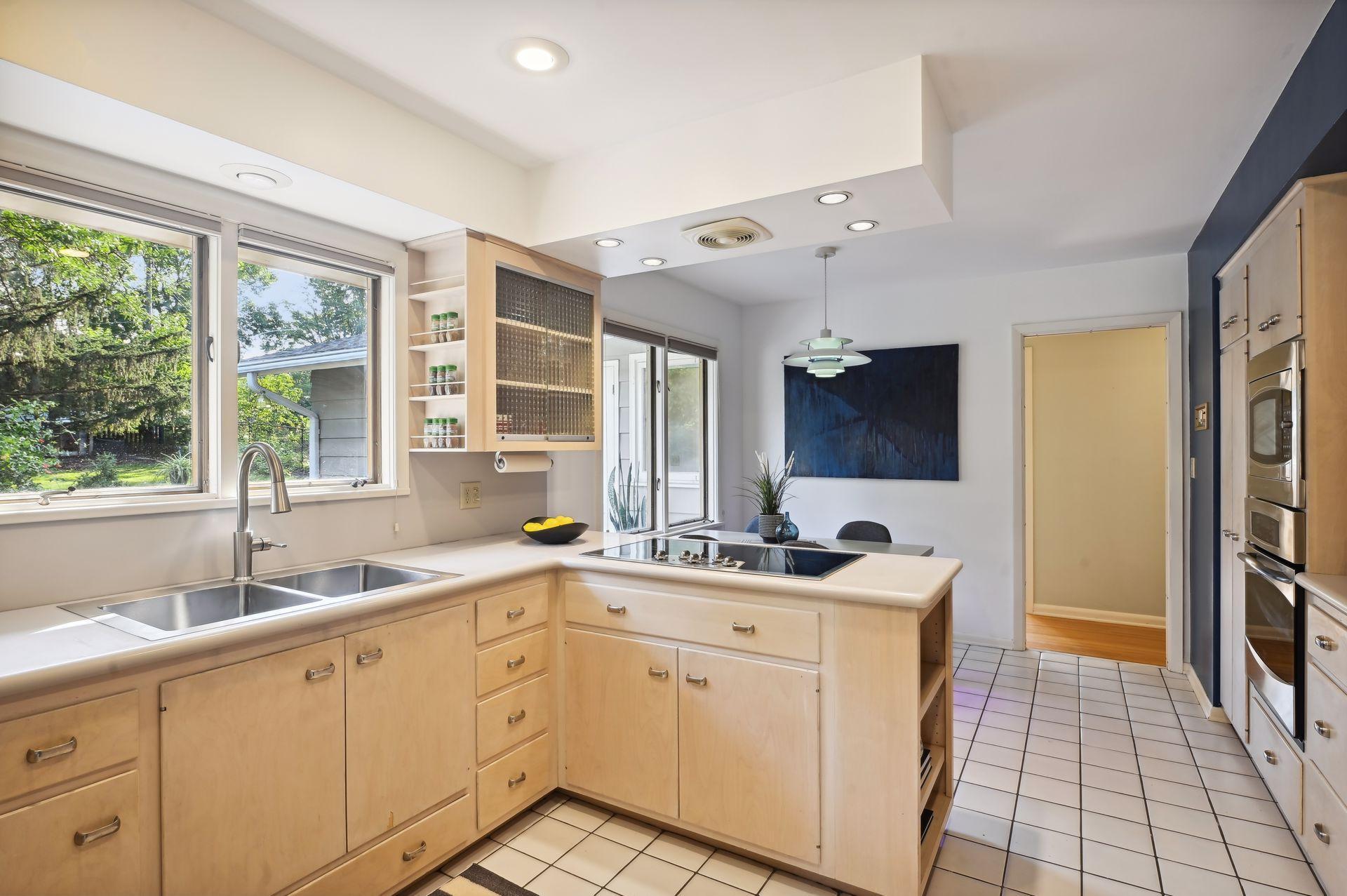 4401 Avondale Road Golden Valley, MN 55416 - Photo 8 of 48