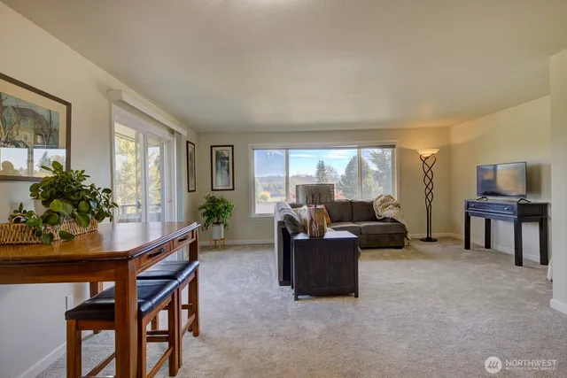 $398,500 | 620 Avenue B, Unit 9, Snohomish, WA 98290