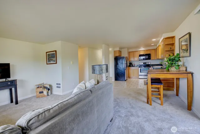 $398,500 | 620 Avenue B, Unit 9, Snohomish, WA 98290