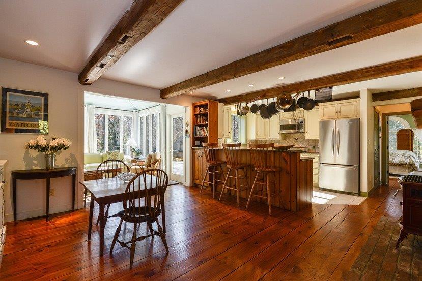 40 Crawford Road Cotuit, MA 02635 - Photo 8 of 30 014-Breakfast_Nook-3884365-small