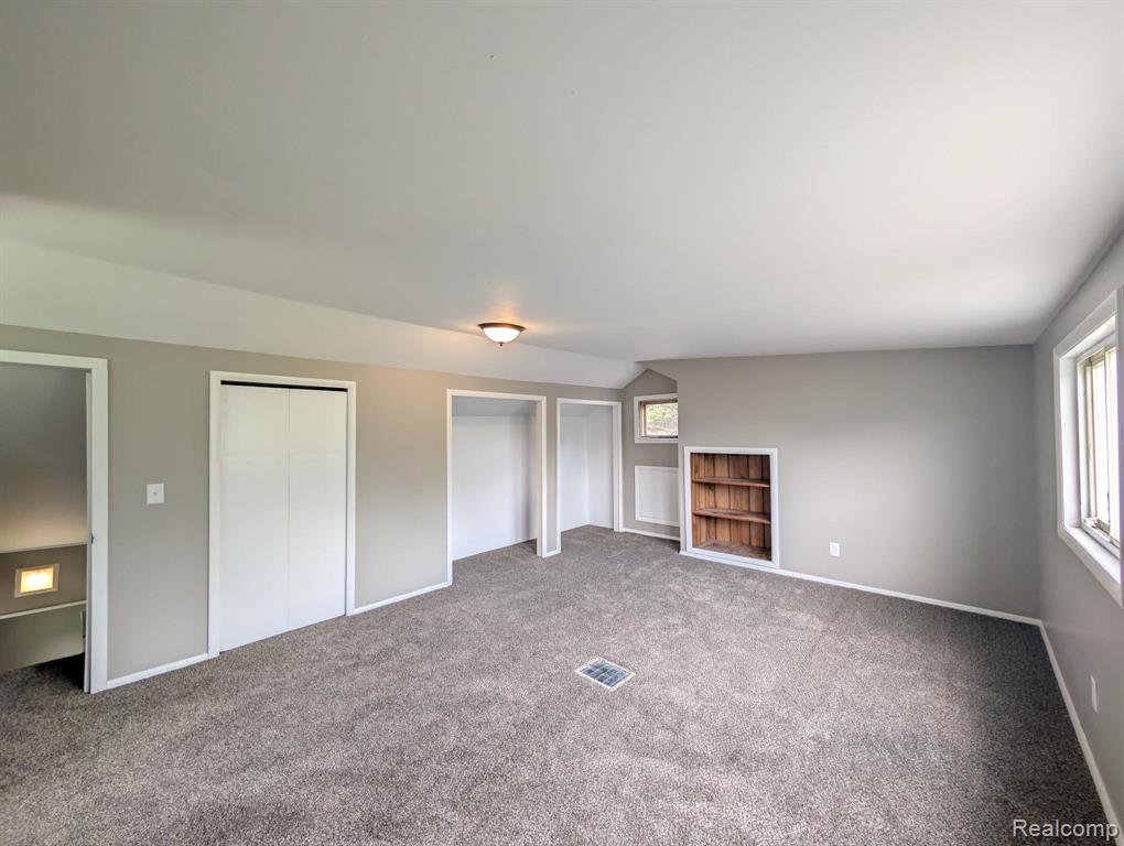 7032 Neff Road Mount Morris, MI 48458 - Photo 4 of 20