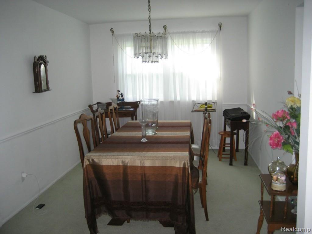 42195 Park Ridge Road Novi, MI 48375 - Photo 7 of 22 IMG_4336.jpg