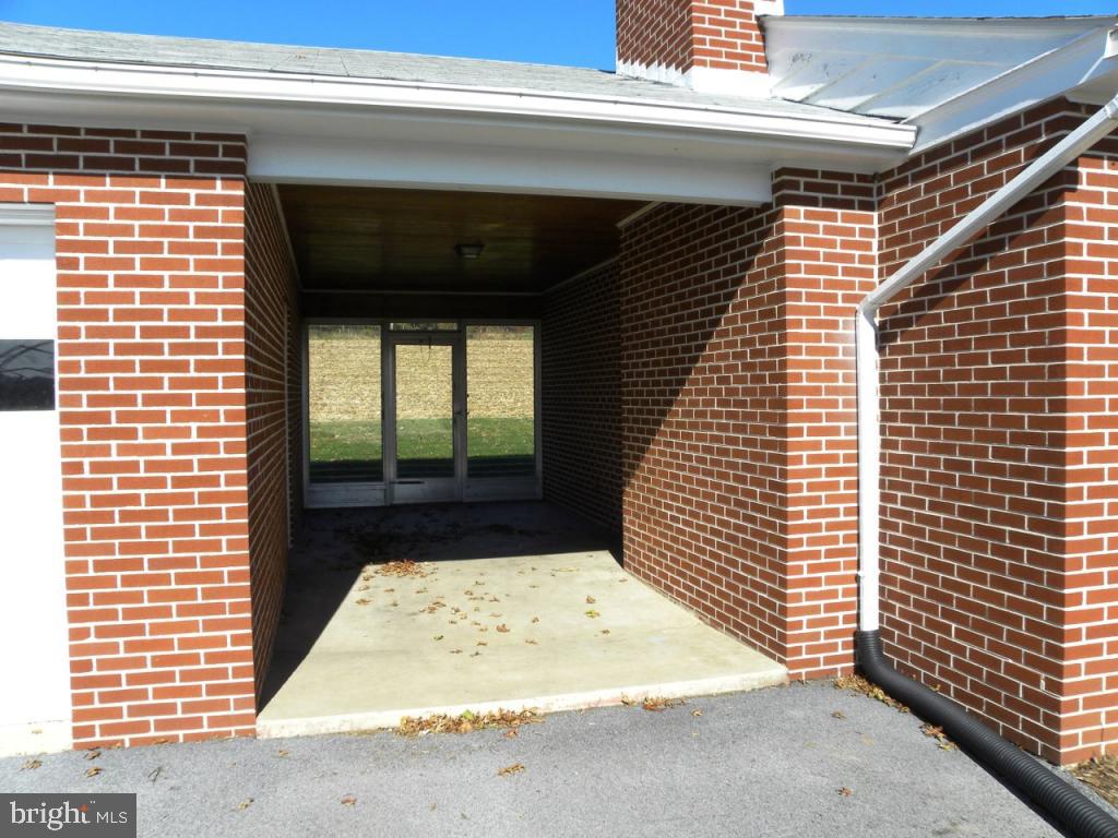 1524 Mountain Road Manheim, PA 17545 - Photo 17 of 17 a view of entryway