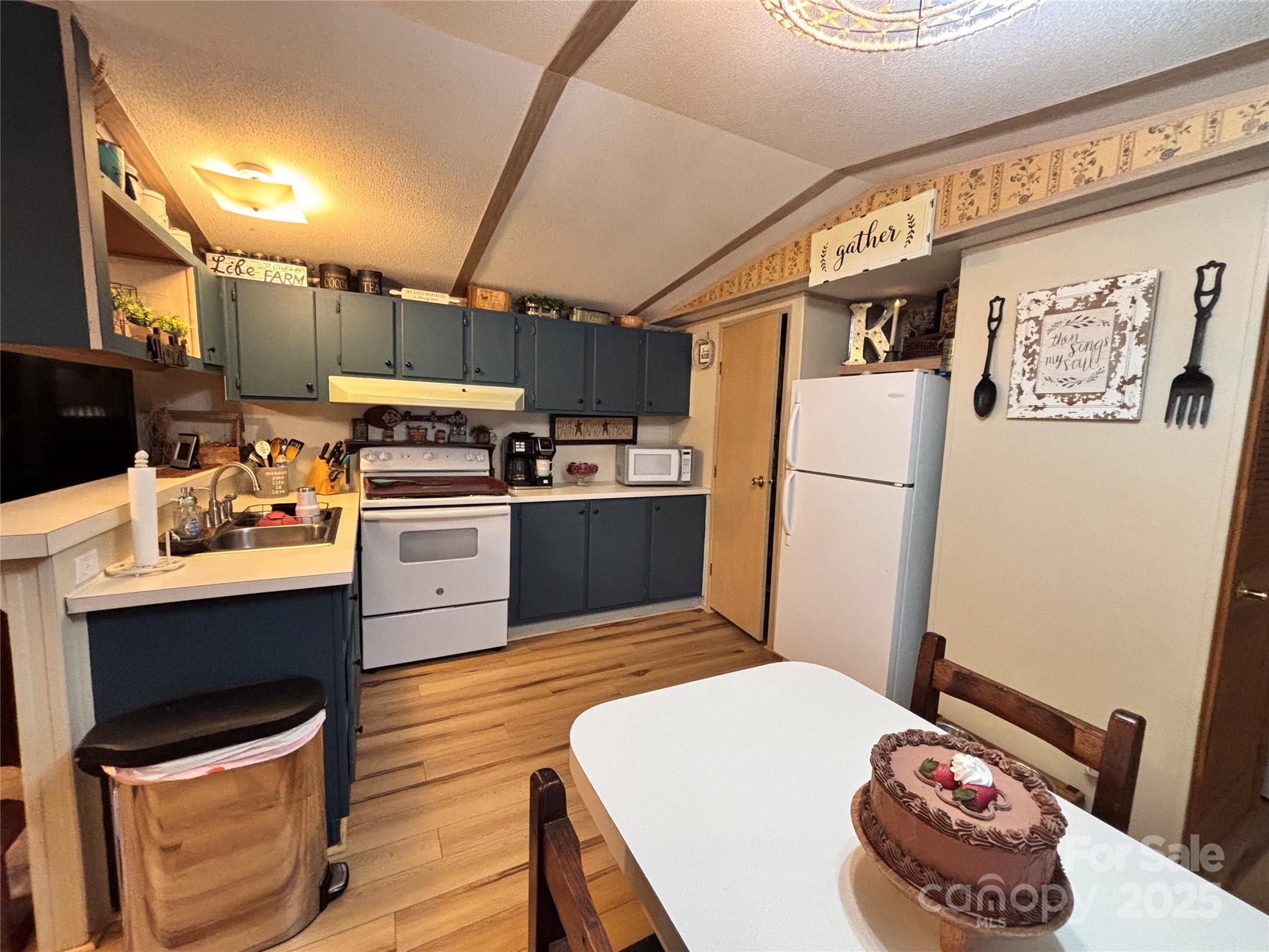 1890 Bud Tilley Road Pinnacle, NC 27043 - Photo 18 of 29 Gallery Image 18