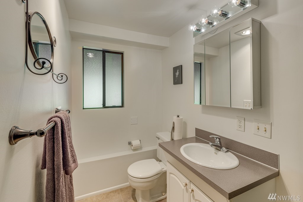 22702 2nd Place West Bothell, WA 98021 - Photo 18 of 25