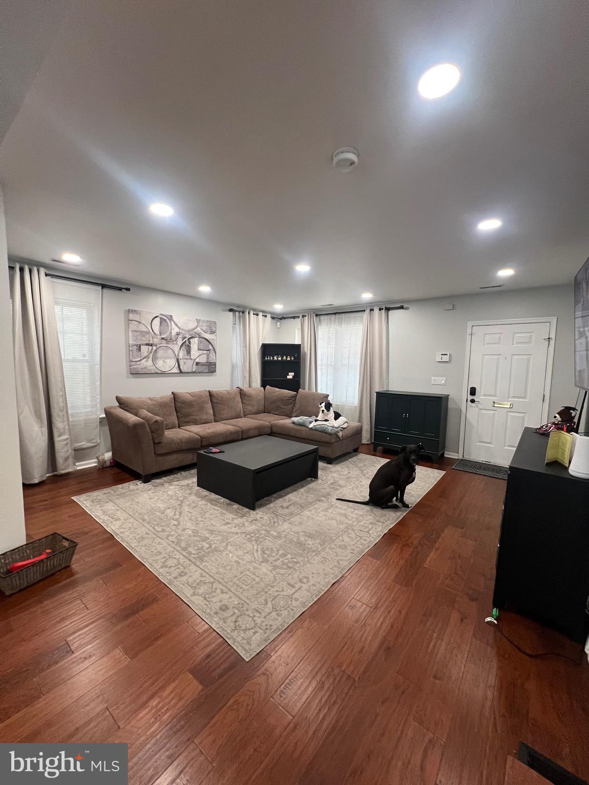 2312 Cross Street Philadelphia, PA 19146 - Photo 3 of 20