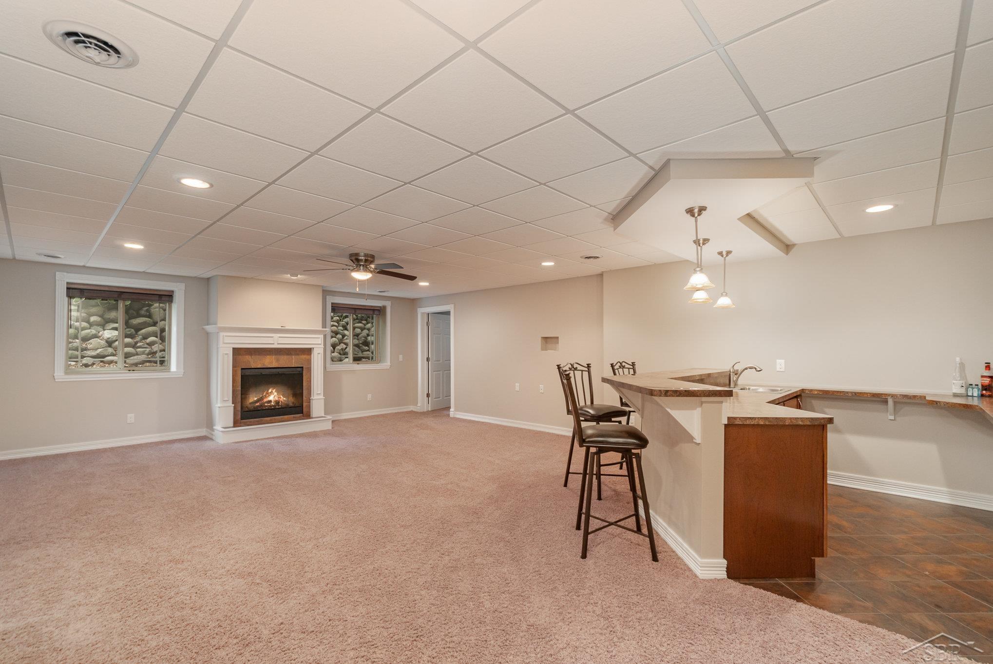5201 Ridgeview Court Midland, MI 48642 - Photo 8 of 36 50119909-7.JPG