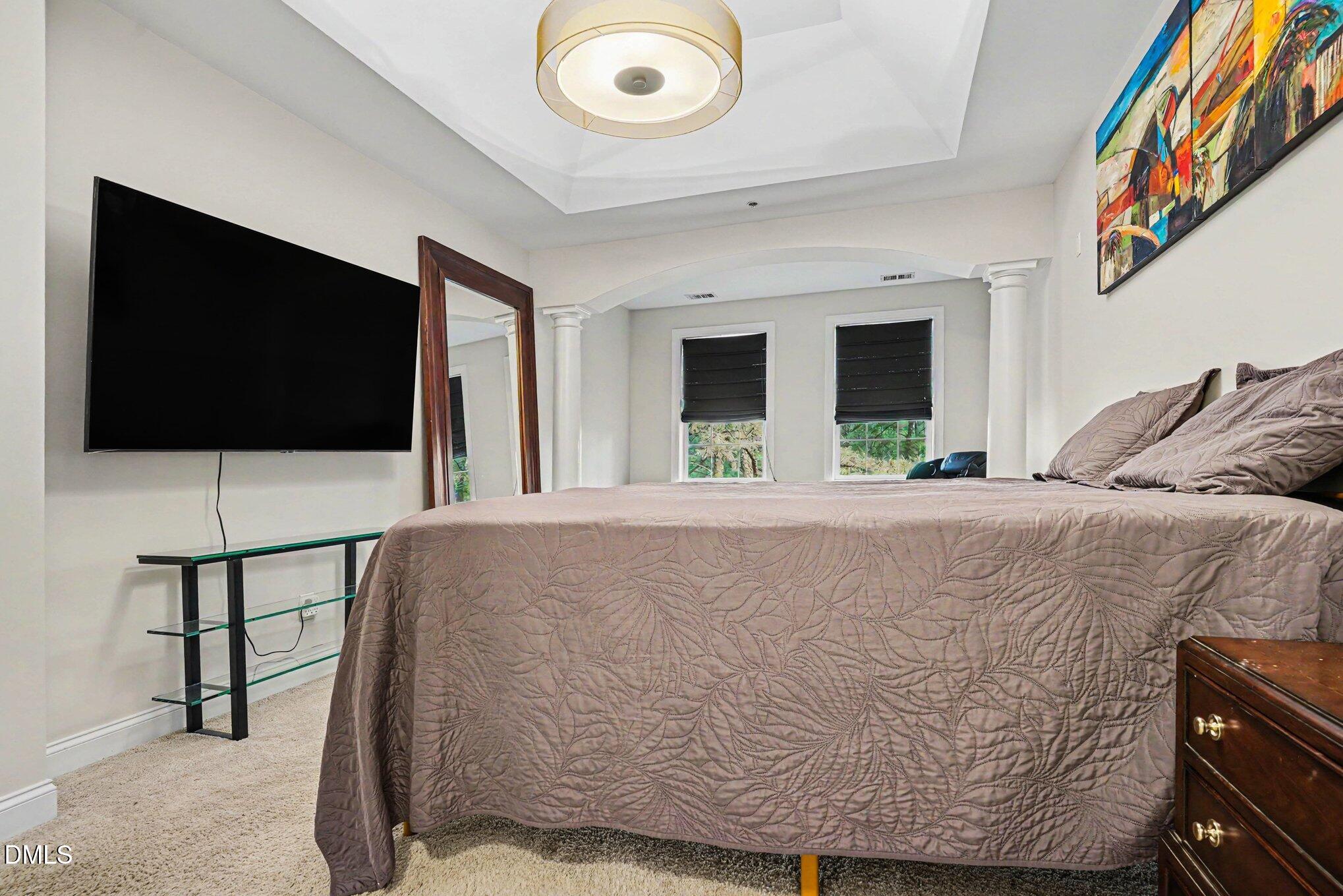 10400 Rosegate Court, Unit 303 Raleigh, NC 27617 - Photo 17 of 29 018_file_9043