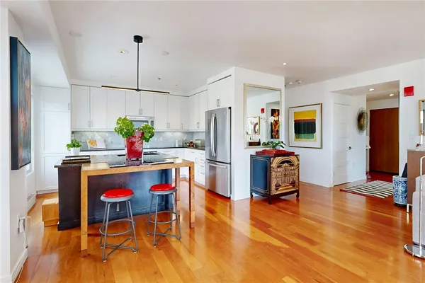 $889,000 | 100 Exchange Street, Unit 504, Providence, RI 02903