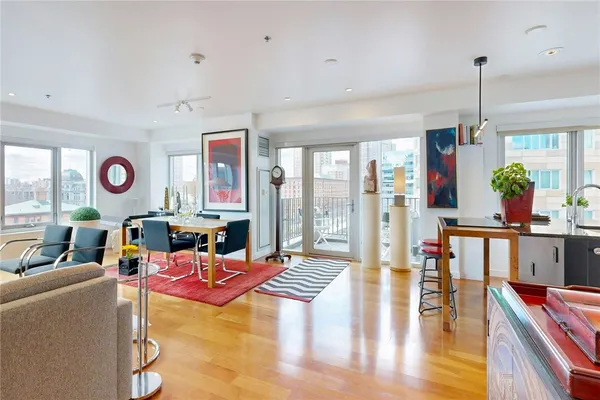 $889,000 | 100 Exchange Street, Unit 504, Providence, RI 02903