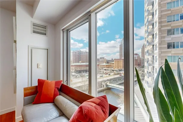 $889,000 | 100 Exchange Street, Unit 504, Providence, RI 02903