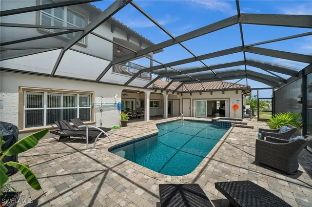 $1,850,000 | 842 Miramar Court, Cape Coral, FL 33904