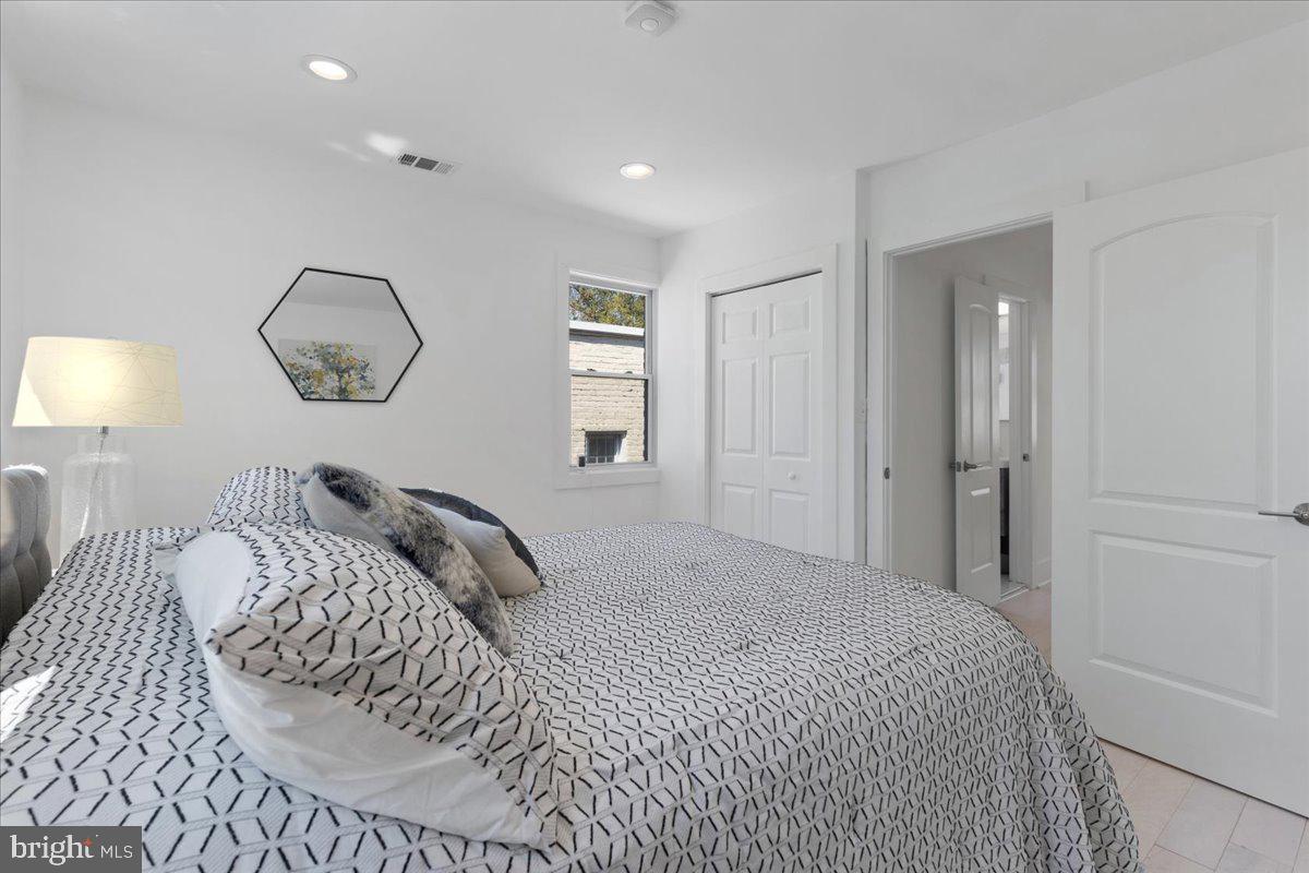 1742 L Street Northeast Washington, DC 20002 - Photo 16 of 26