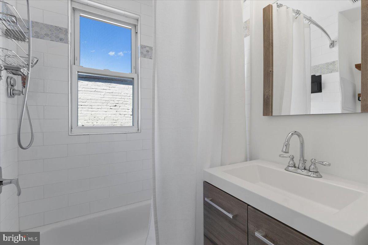 1742 L Street Northeast Washington, DC 20002 - Photo 18 of 26