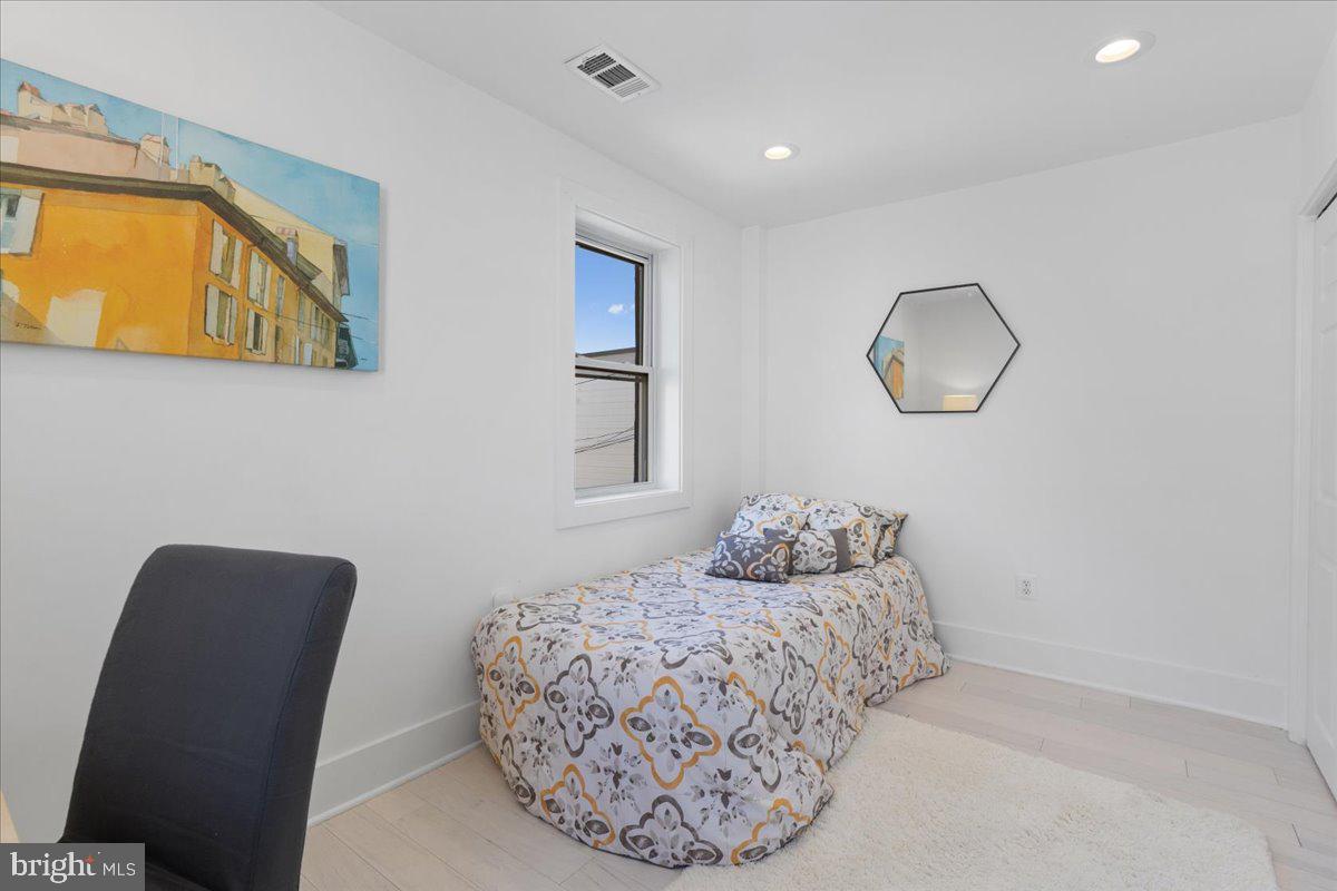1742 L Street Northeast Washington, DC 20002 - Photo 20 of 26