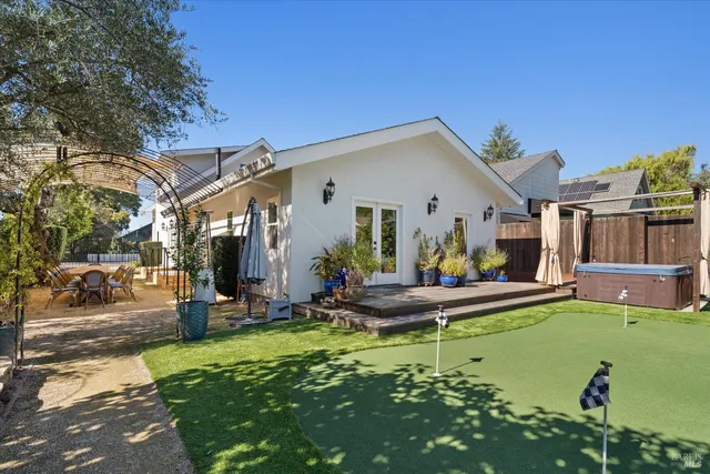 $3,750,000 | 620 Brown Street, Healdsburg, CA 95448