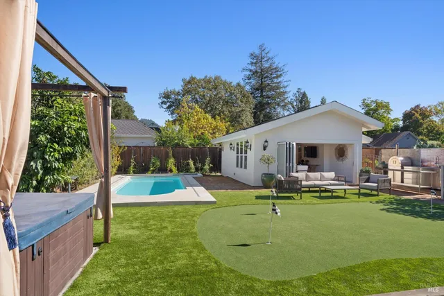 $3,750,000 | 620 Brown Street, Healdsburg, CA 95448