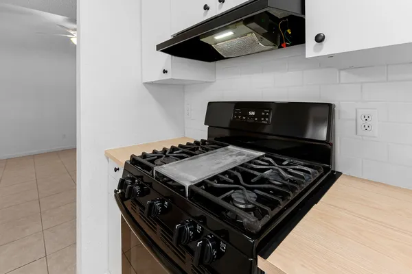 $219,900 | 1311 Monte Vista Drive, Lockhart, TX 78644